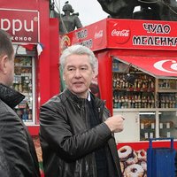 Расследование РБК: кому принадлежит уличная торговля в Москве